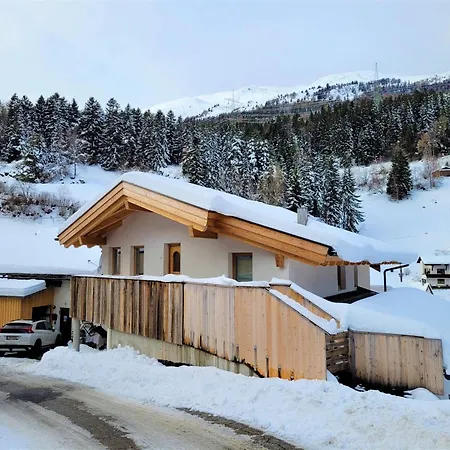 File By Interhome *