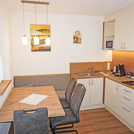 File By Interhome Wenns
