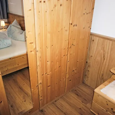 File By Interhome *